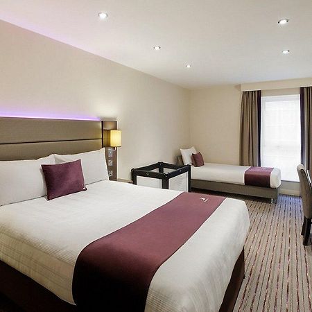 Premier Inn London Gatwick Airport East Crawley  Eksteriør bilde