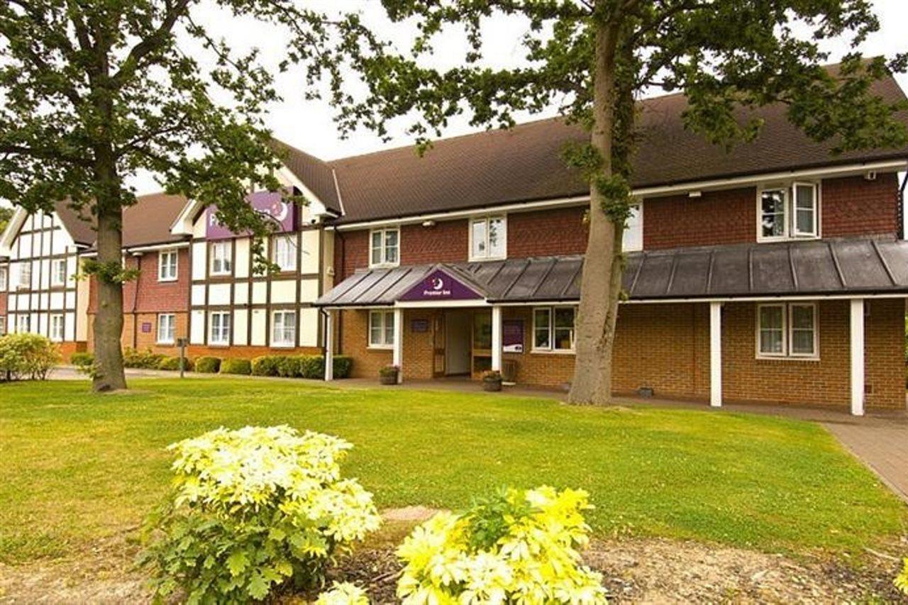 Premier Inn London Gatwick Airport East Crawley  Eksteriør bilde