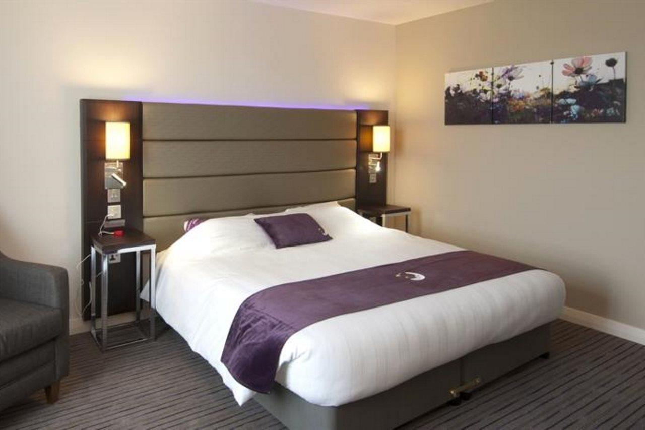 Premier Inn London Gatwick Airport East Crawley  Eksteriør bilde