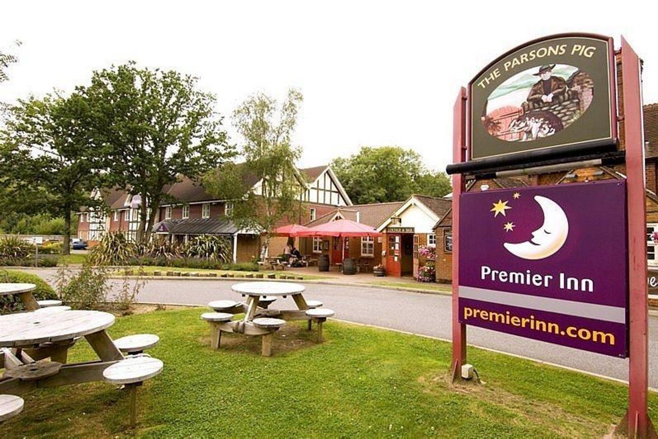 Premier Inn London Gatwick Airport East Crawley  Eksteriør bilde