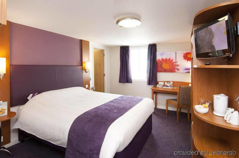 Premier Inn London Gatwick Airport East Crawley  Eksteriør bilde