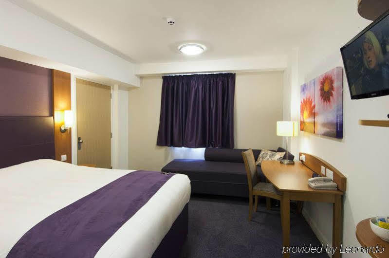 Premier Inn London Gatwick Airport East Crawley  Eksteriør bilde